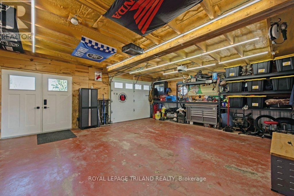 165 DELATRE STREET WEST Image 20