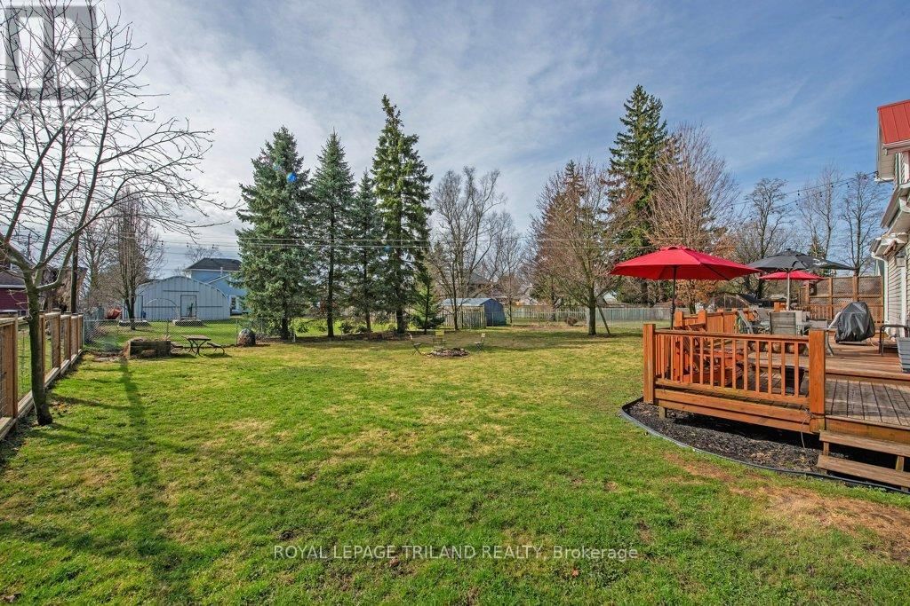 165 DELATRE STREET WEST Image 24