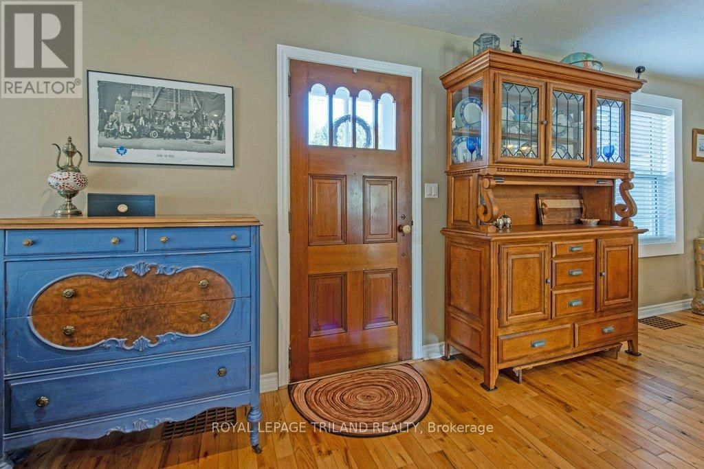 165 DELATRE STREET WEST Image 3