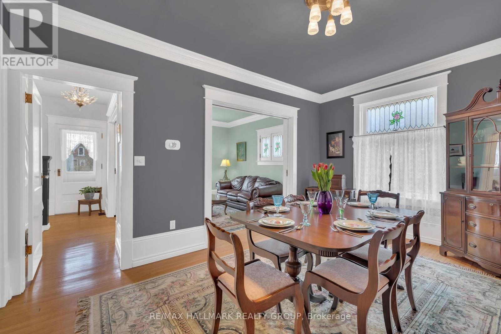 215 THOMAS STREET Image 13