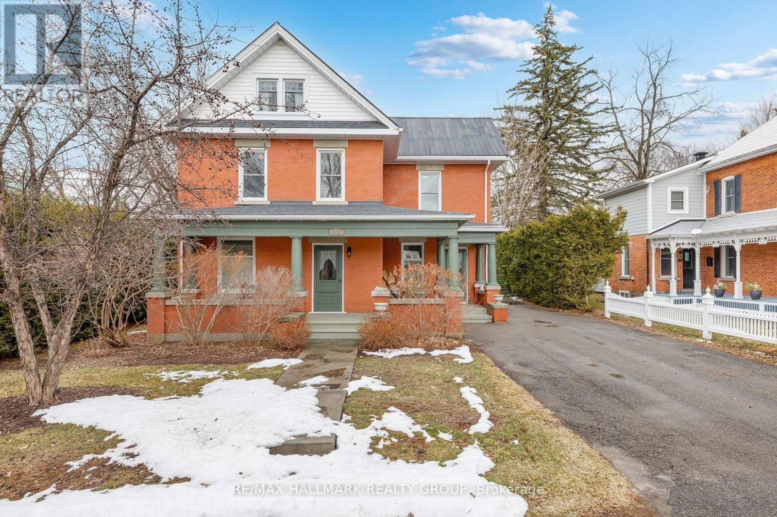 215 THOMAS STREET Image 2