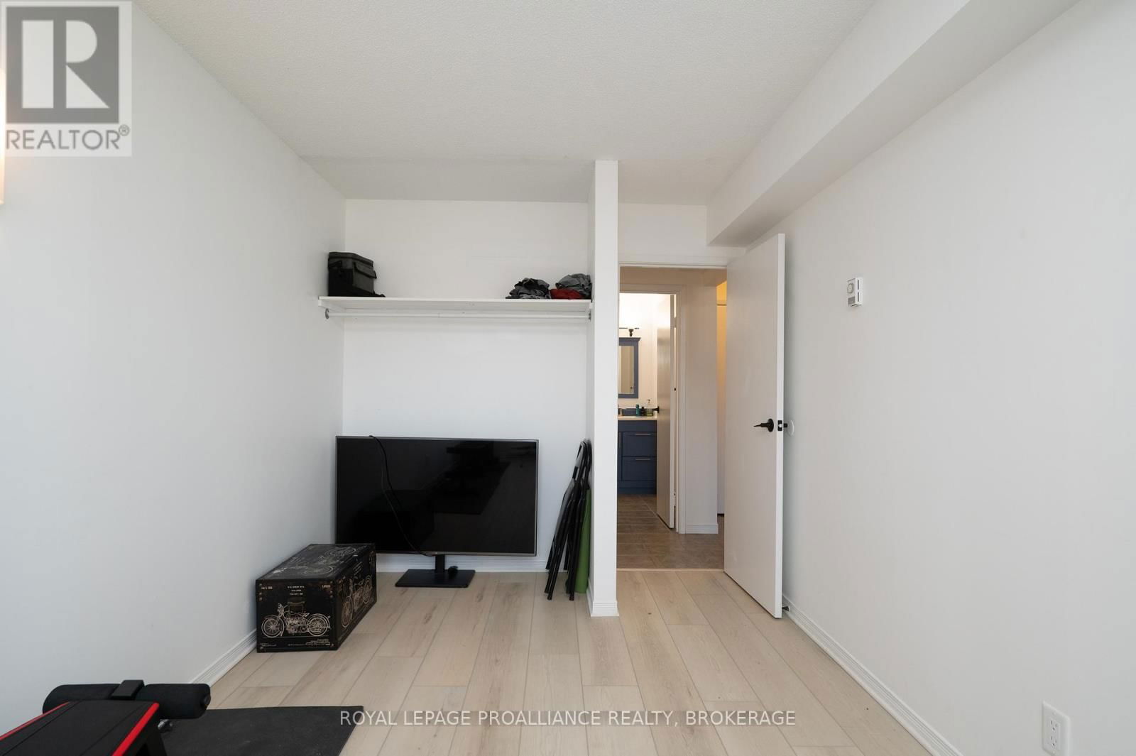 110 - 573 ARMSTRONG ROAD Image 11