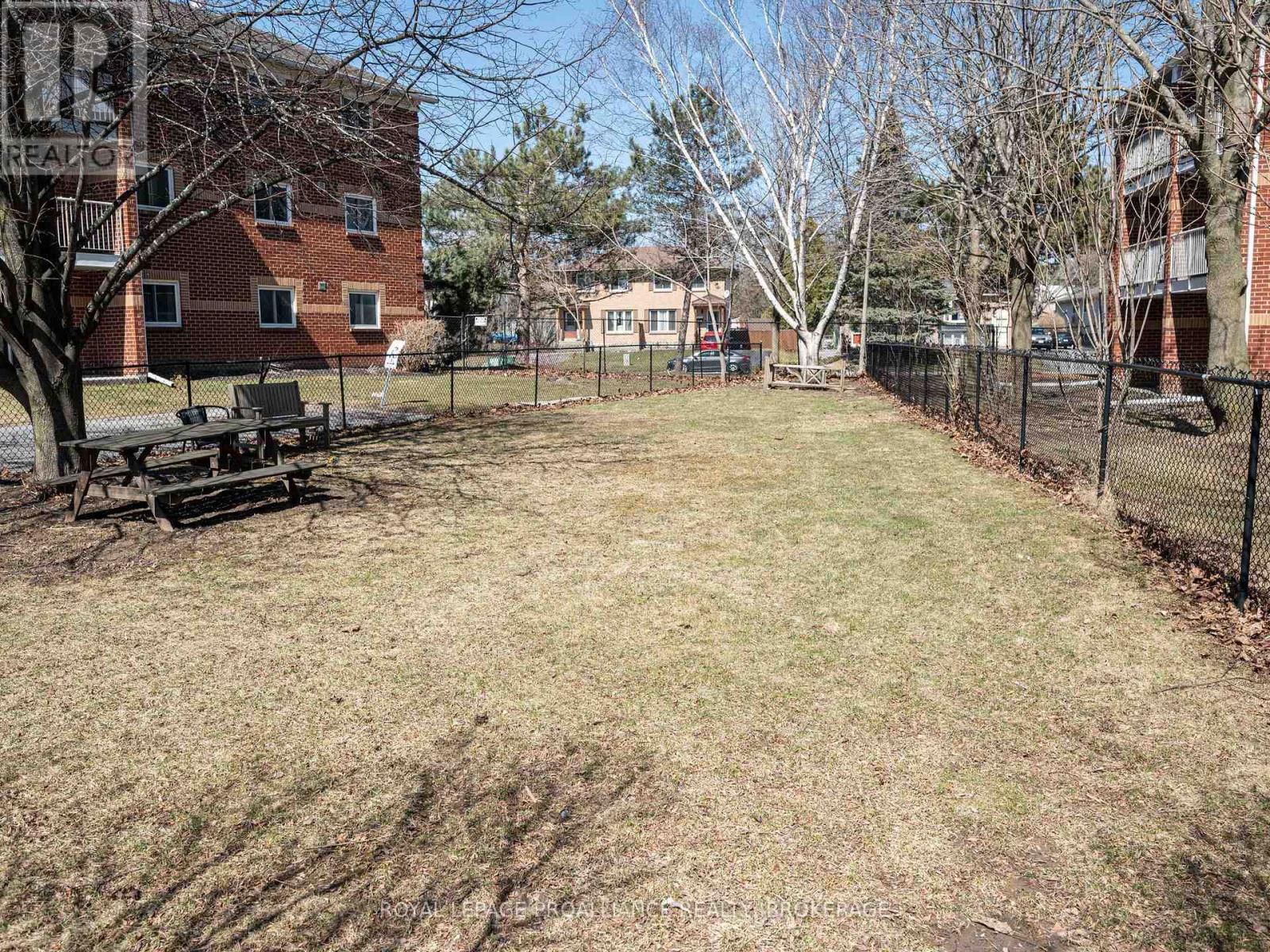 110 - 573 ARMSTRONG ROAD Image 17