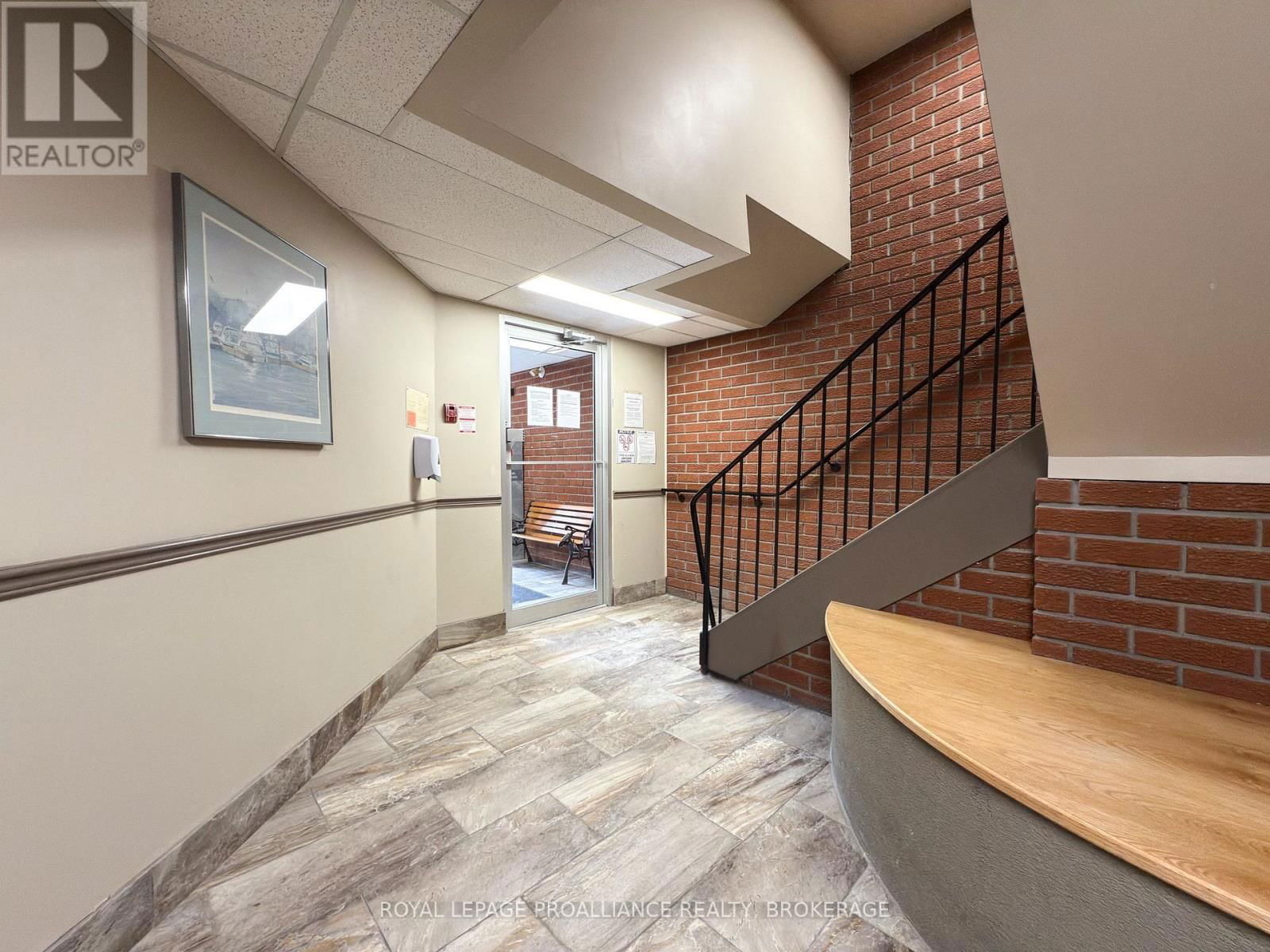 110 - 573 ARMSTRONG ROAD Image 4