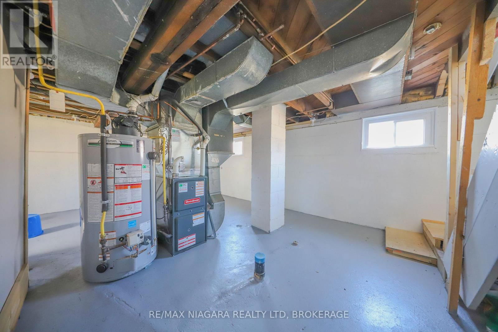 214 ALLANBURG ROAD Image 14