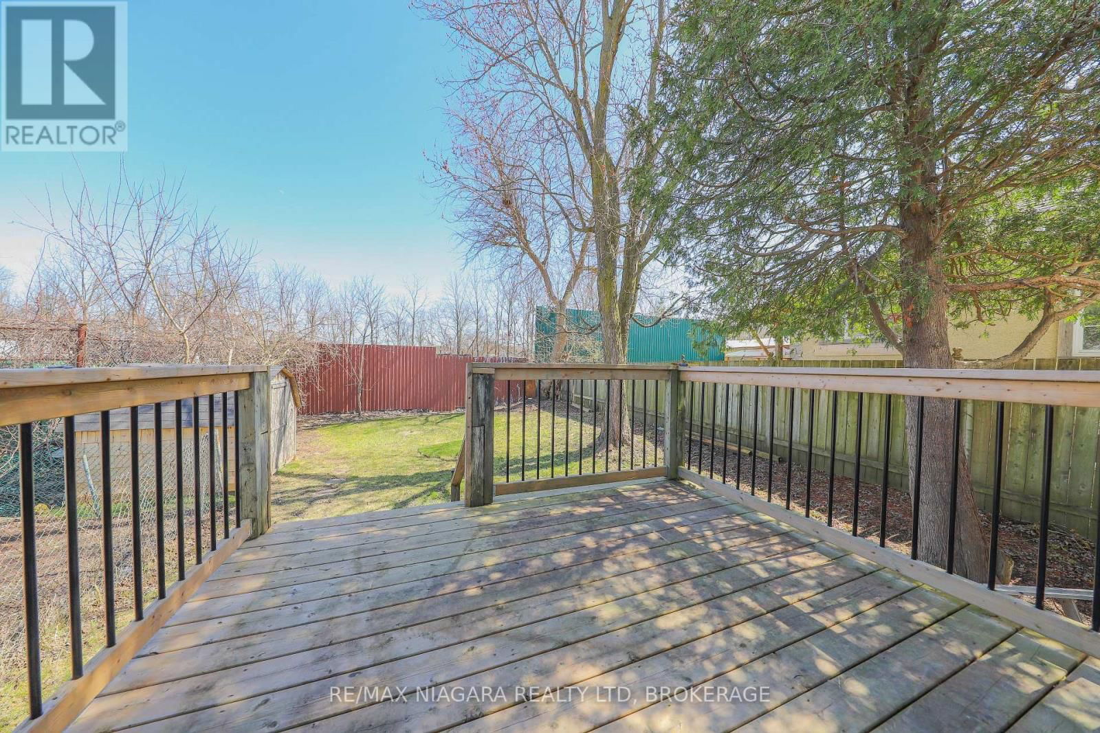 214 ALLANBURG ROAD Image 18
