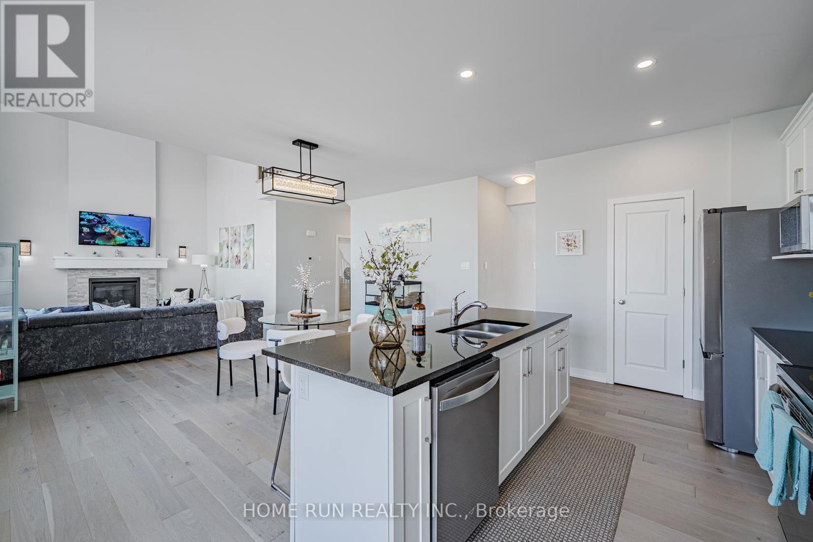 408 GIDRAN CIRCLE Image 15