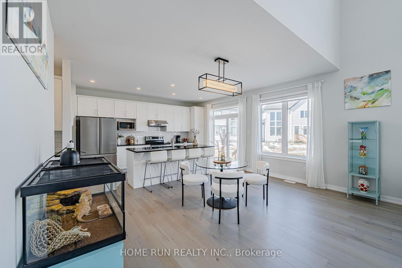 408 GIDRAN CIRCLE Image 16