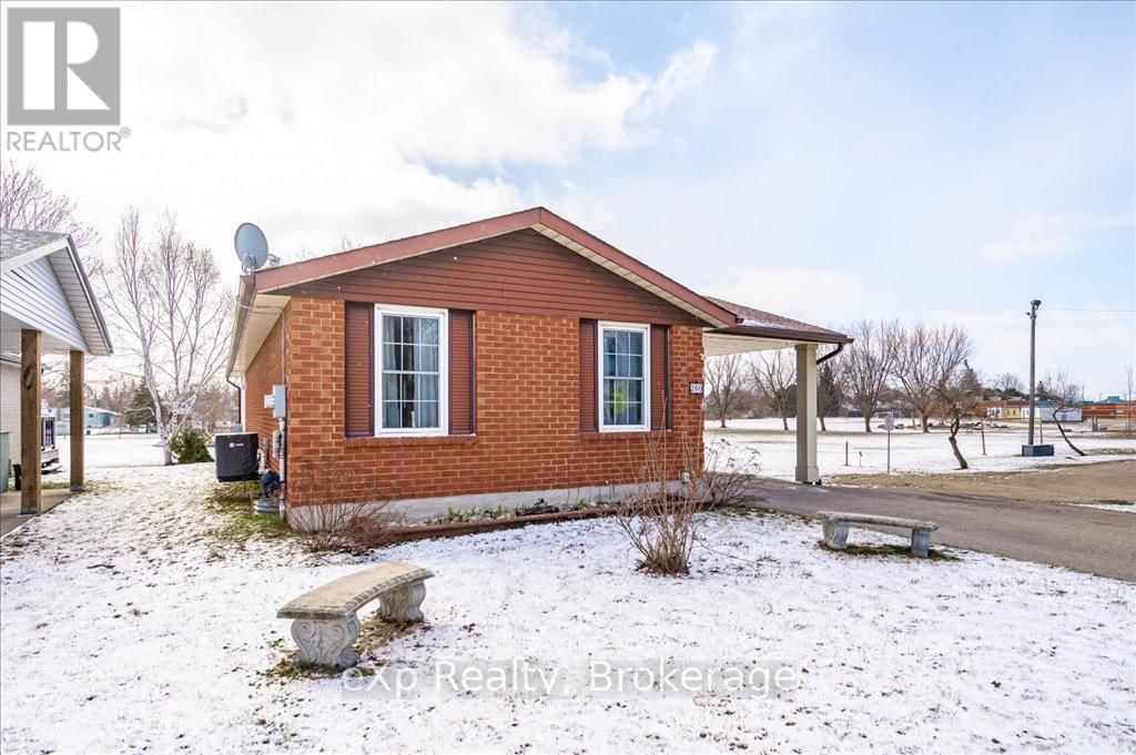 260 STRATHALLAN STREET Image 2
