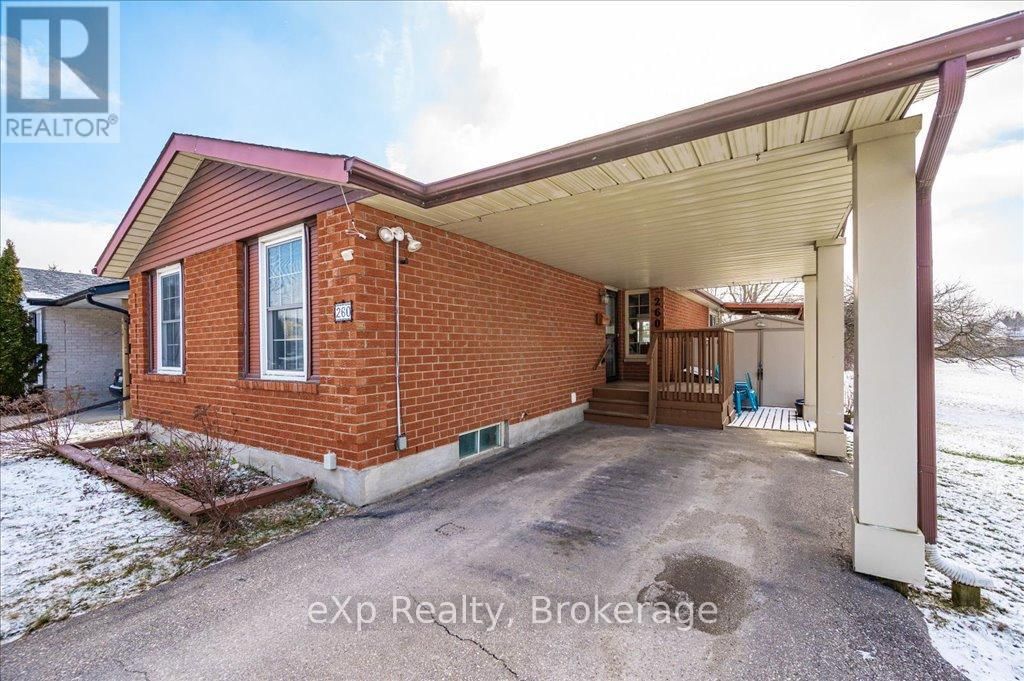 260 STRATHALLAN STREET Image 4