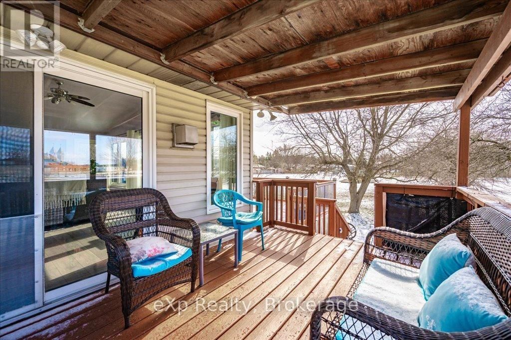 260 STRATHALLAN STREET Image 40