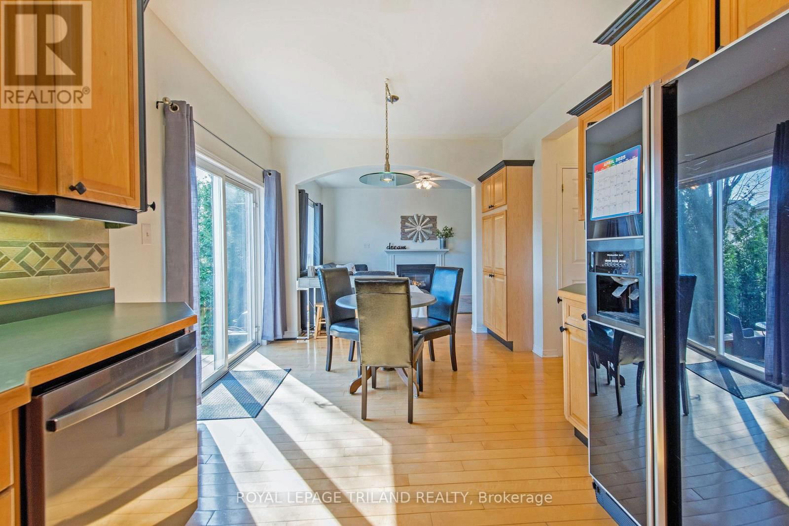 48 MEADOWOAK CRESCENT Image 11
