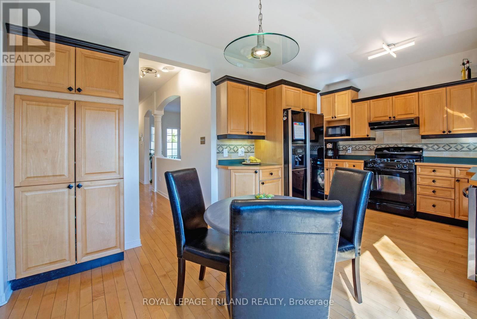 48 MEADOWOAK CRESCENT Image 13