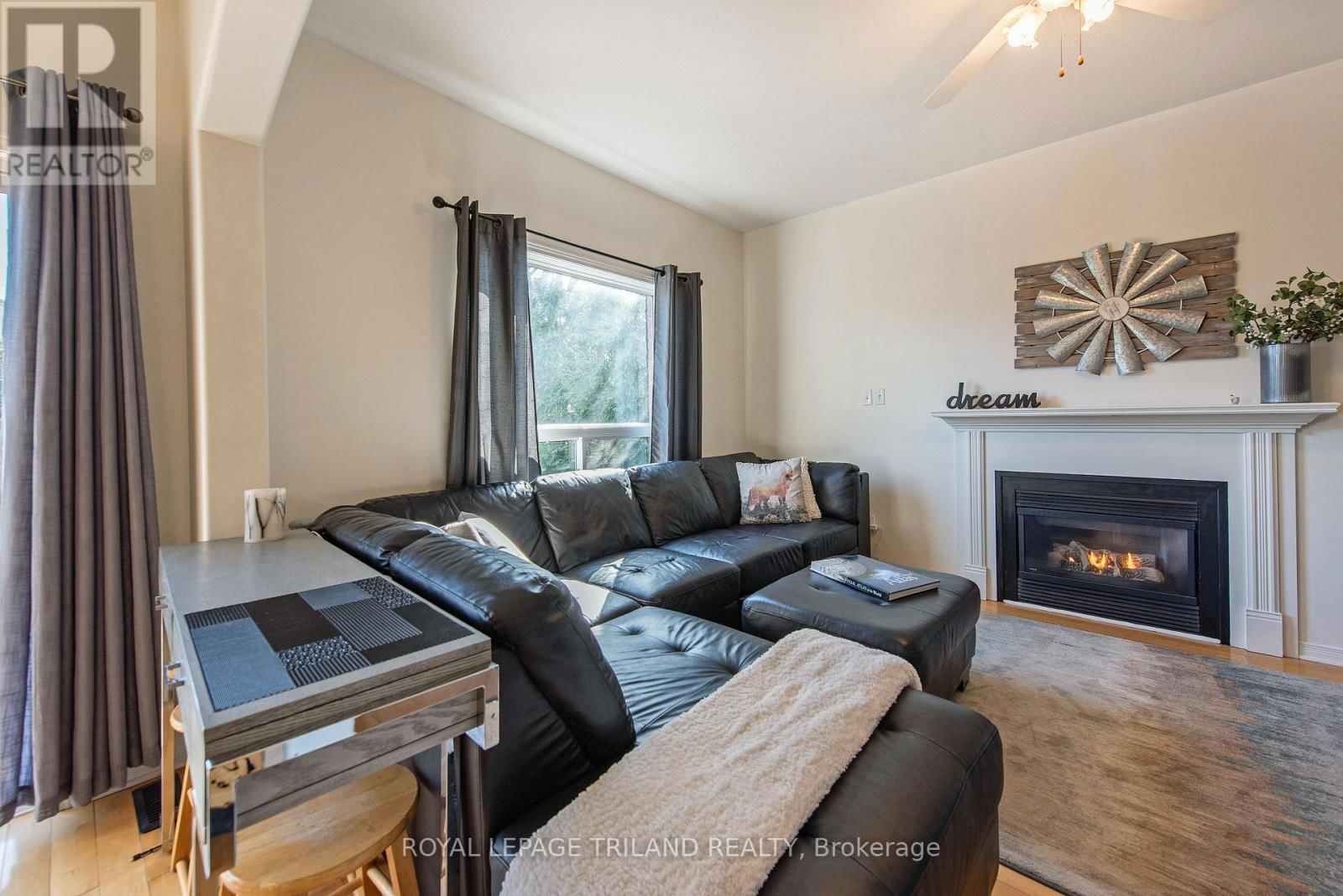 48 MEADOWOAK CRESCENT Image 14