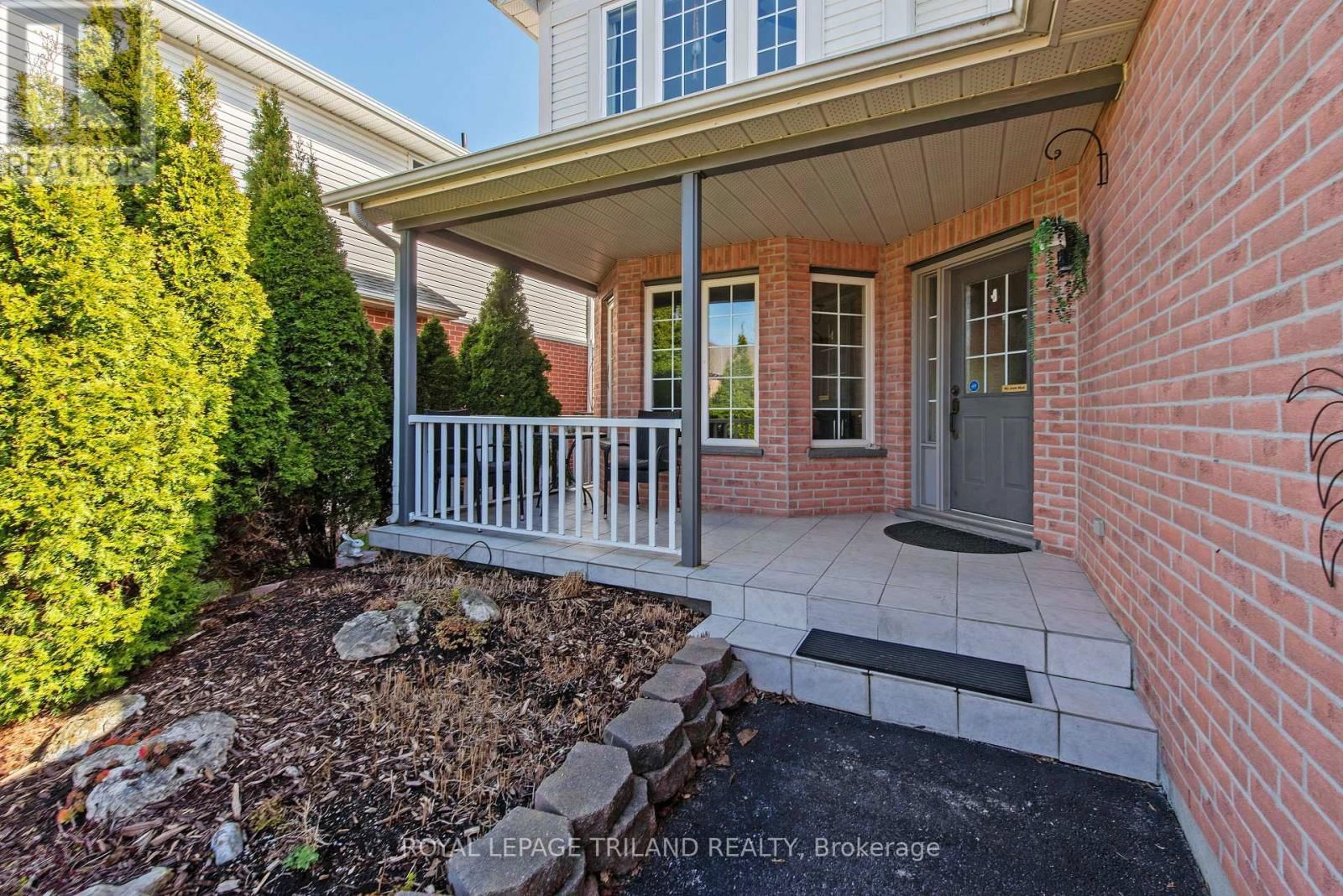 48 MEADOWOAK CRESCENT Image 2
