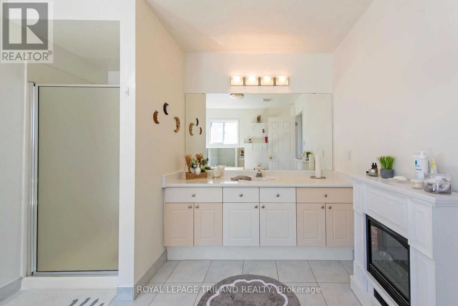 48 MEADOWOAK CRESCENT Image 23