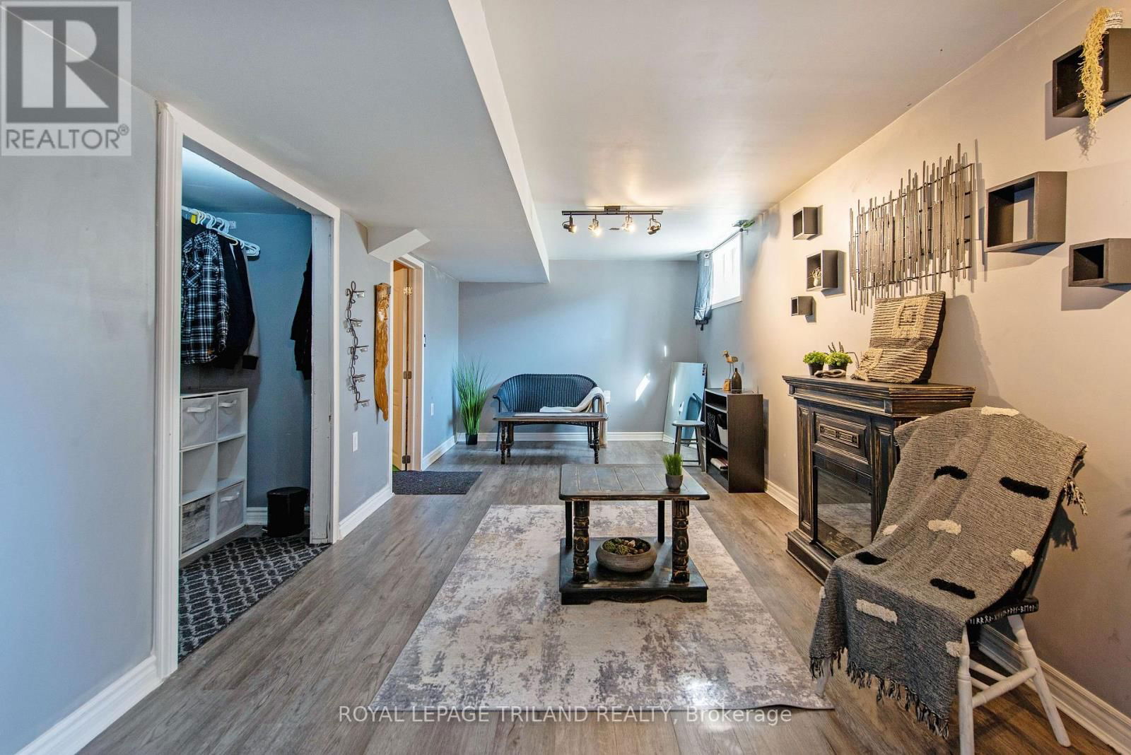 48 MEADOWOAK CRESCENT Image 34