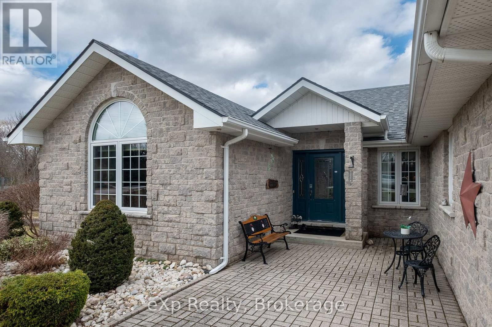 822813 SIDEROAD 1 Image 6