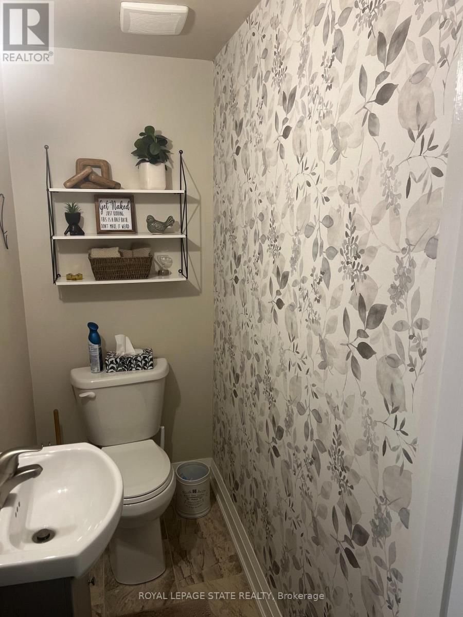 25 GREENFORD DRIVE Image 11
