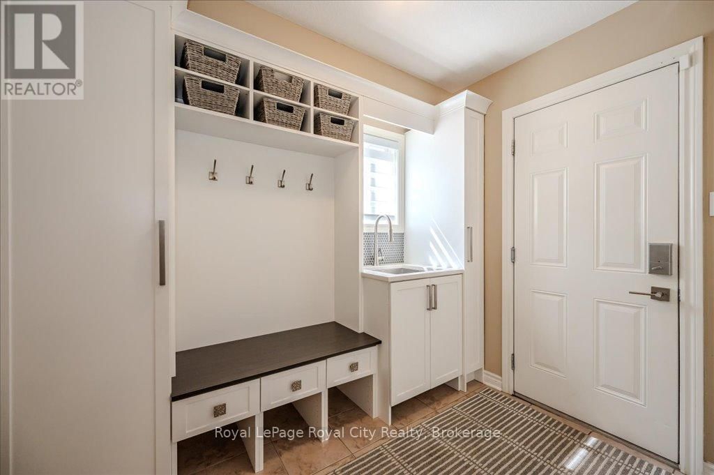 16 HALL AVENUE Image 18