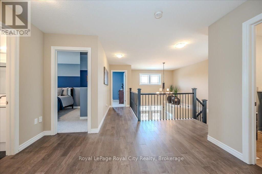 16 HALL AVENUE Image 20