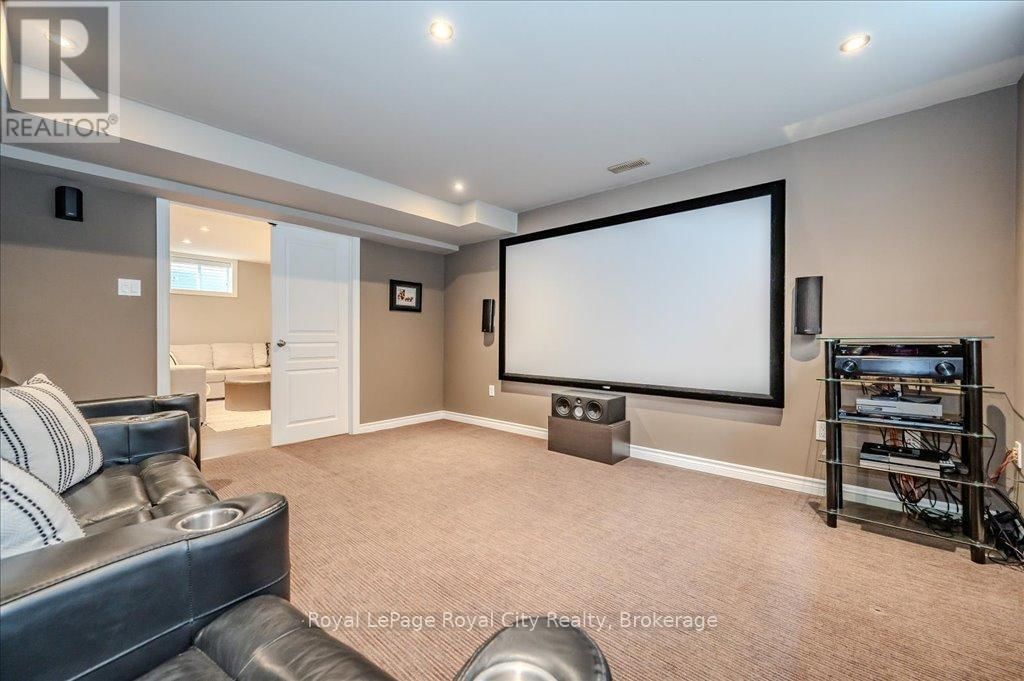 16 HALL AVENUE Image 41