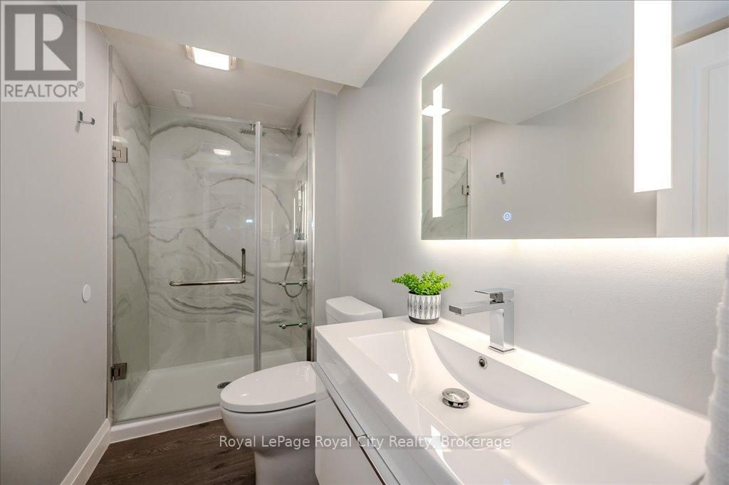 16 HALL AVENUE Image 43