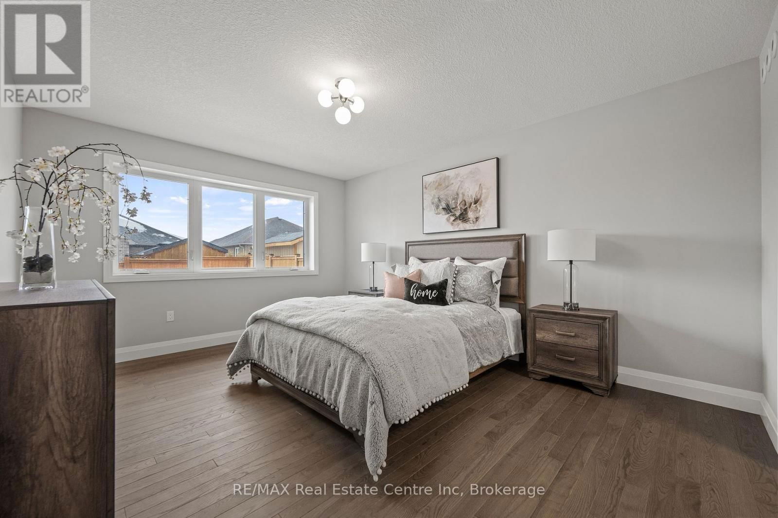 130 STEPHENSON WAY Image 15