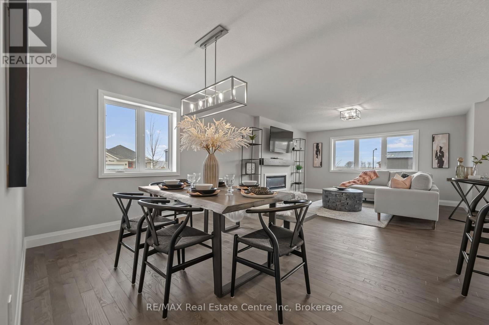 130 STEPHENSON WAY Image 3
