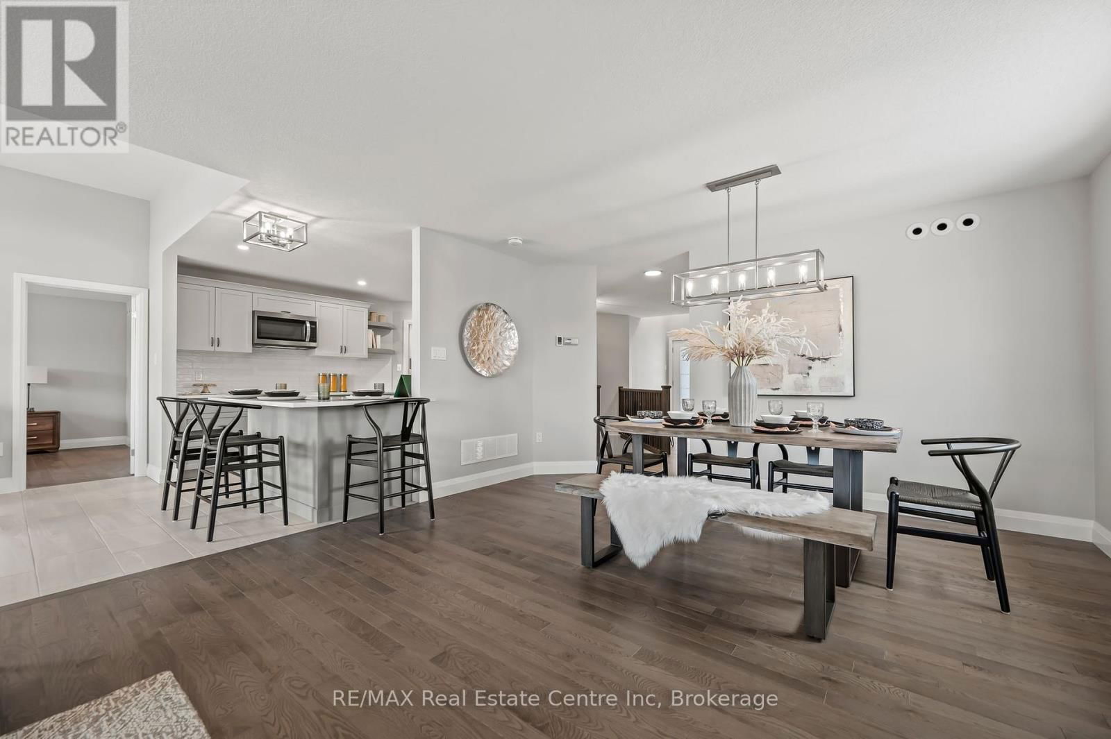 130 STEPHENSON WAY Image 6