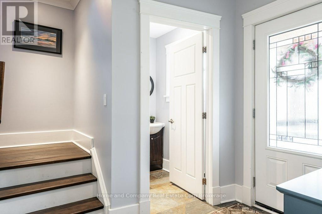 11 DALY AVENUE Image 15