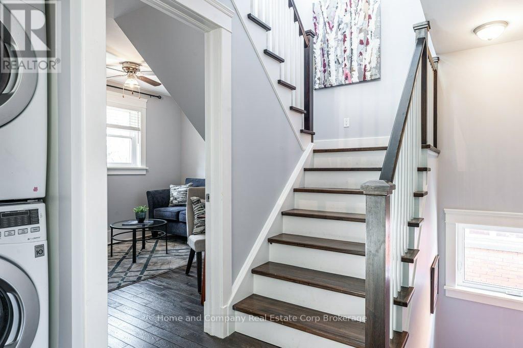 11 DALY AVENUE Image 22