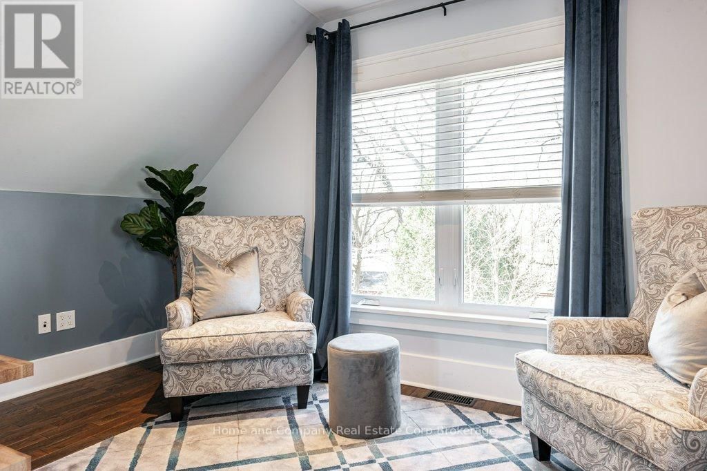 11 DALY AVENUE Image 23