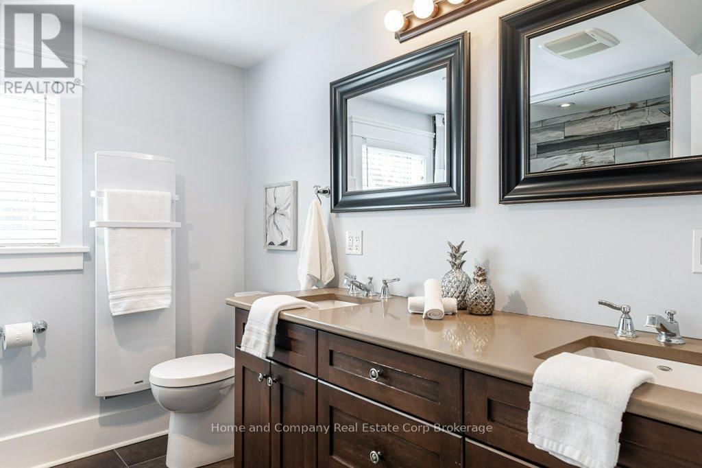 11 DALY AVENUE Image 26