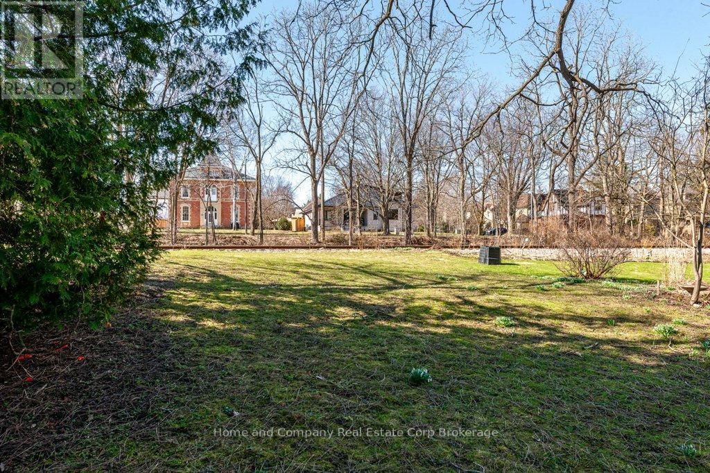 11 DALY AVENUE Image 34