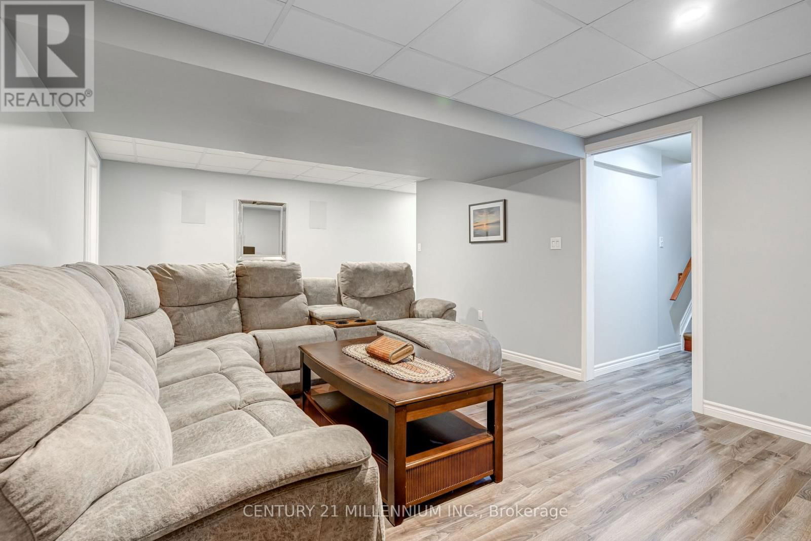 7 MILLCROFT DRIVE Image 22