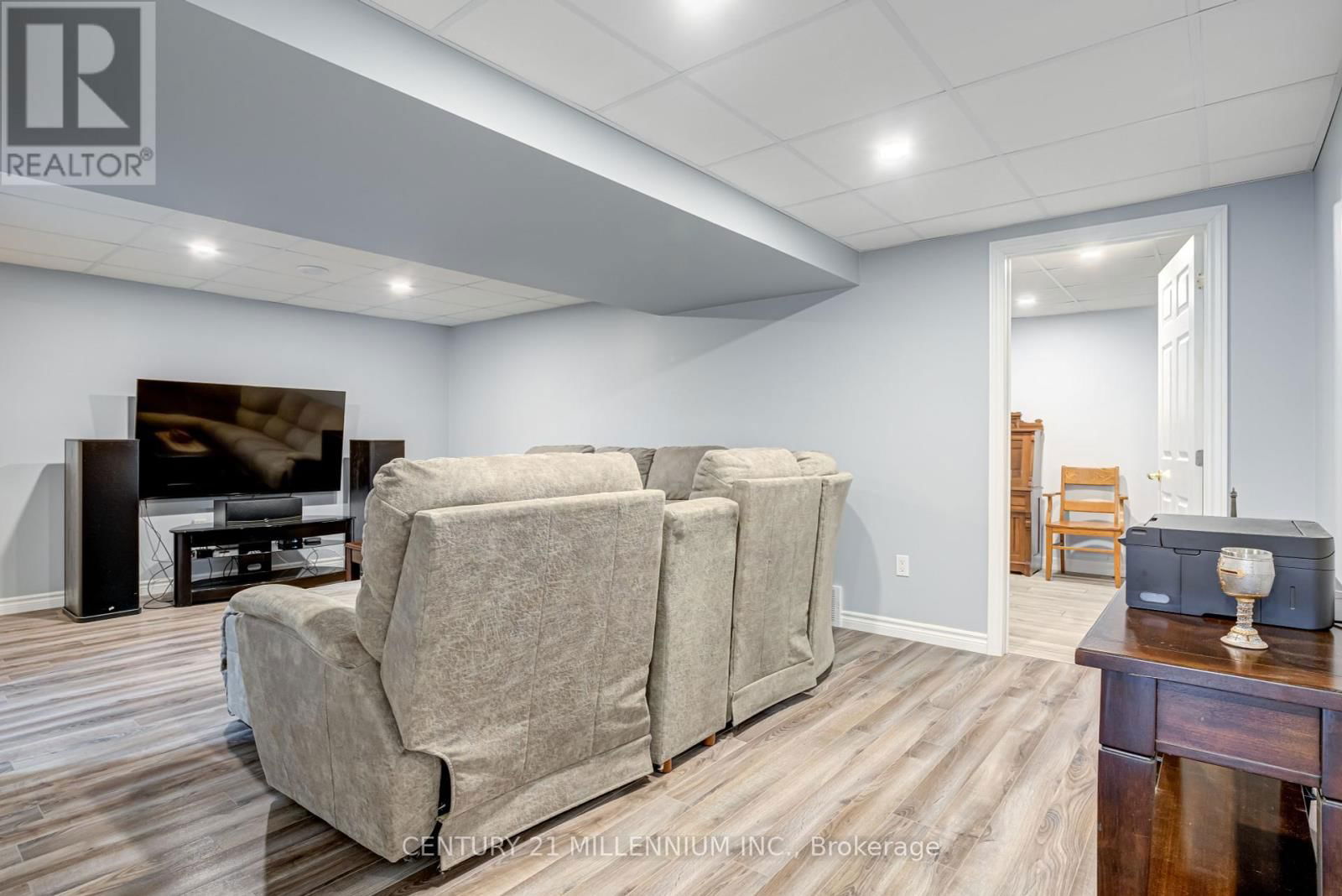 7 MILLCROFT DRIVE Image 23