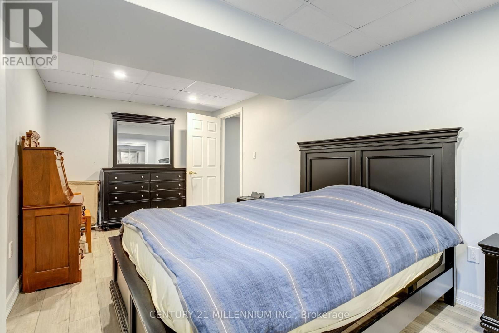 7 MILLCROFT DRIVE Image 25