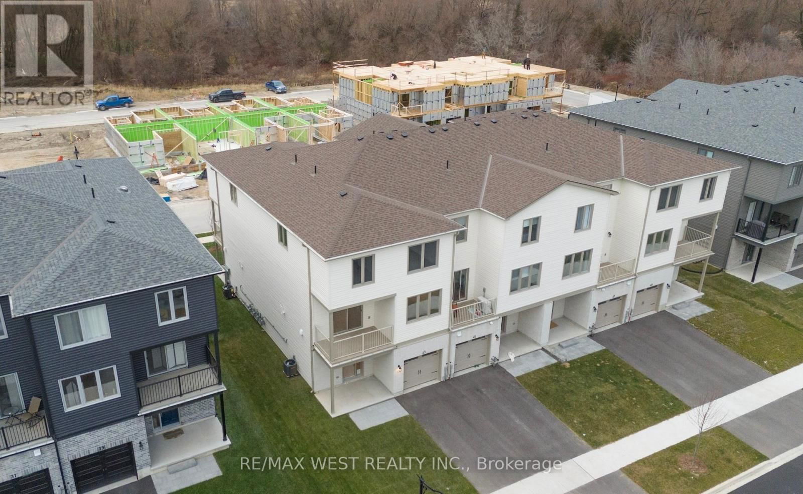 43 MARKLAND AVENUE Image 2