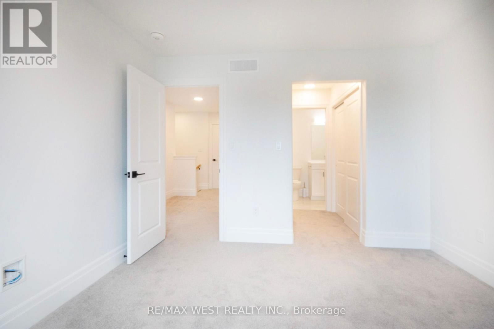43 MARKLAND AVENUE Image 7