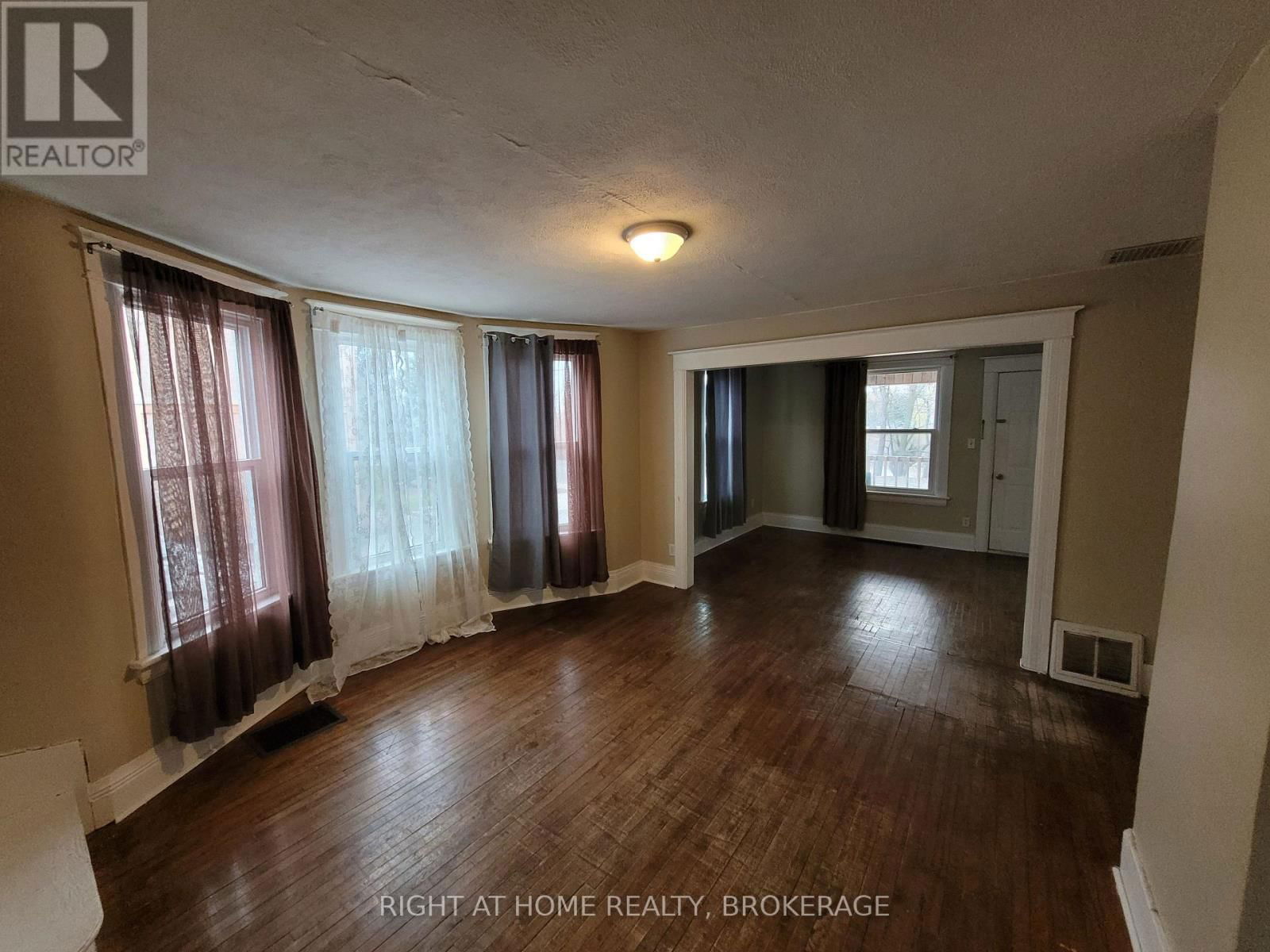 118 RIVER ROAD Image 13