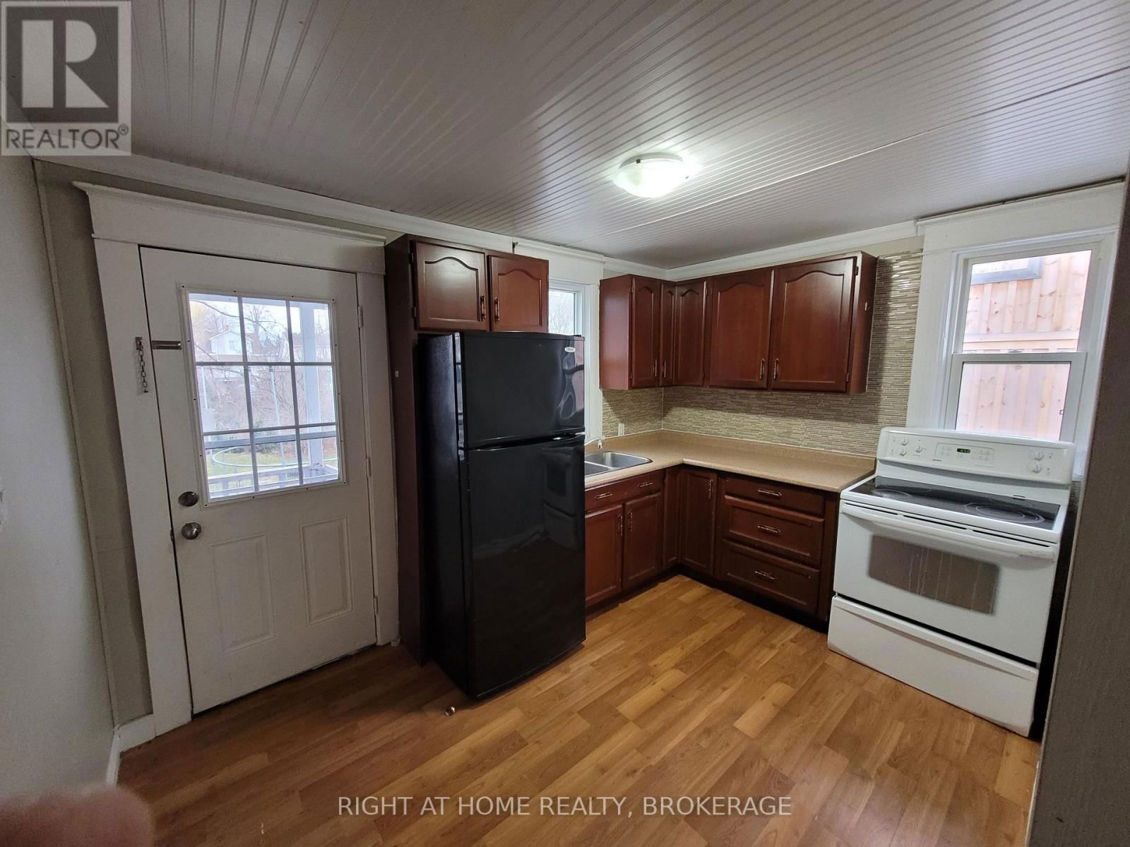 118 RIVER ROAD Image 15