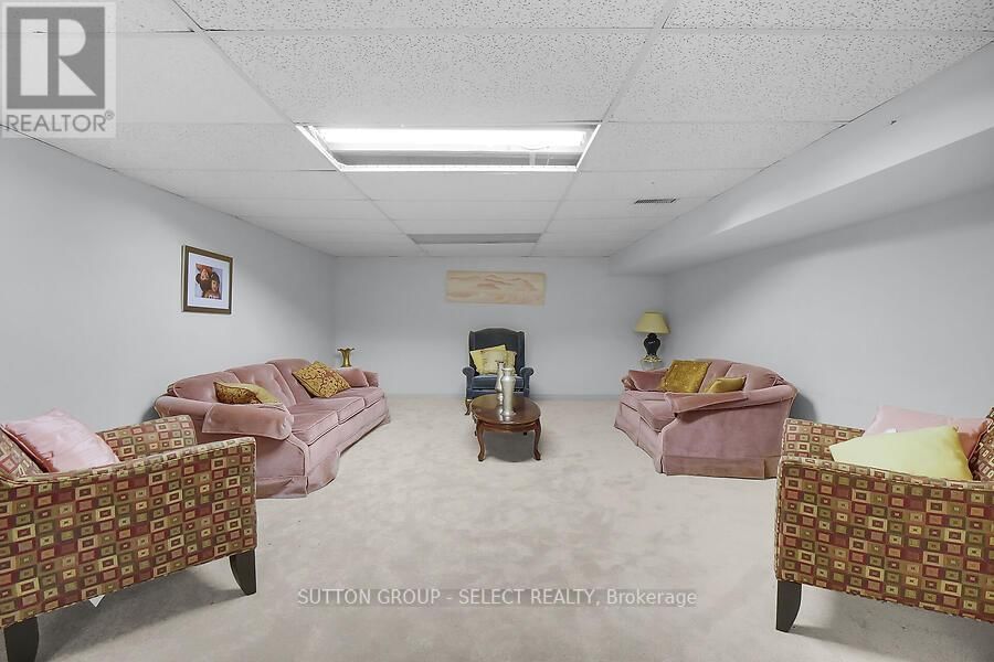 14 NANETTE DRIVE Image 31