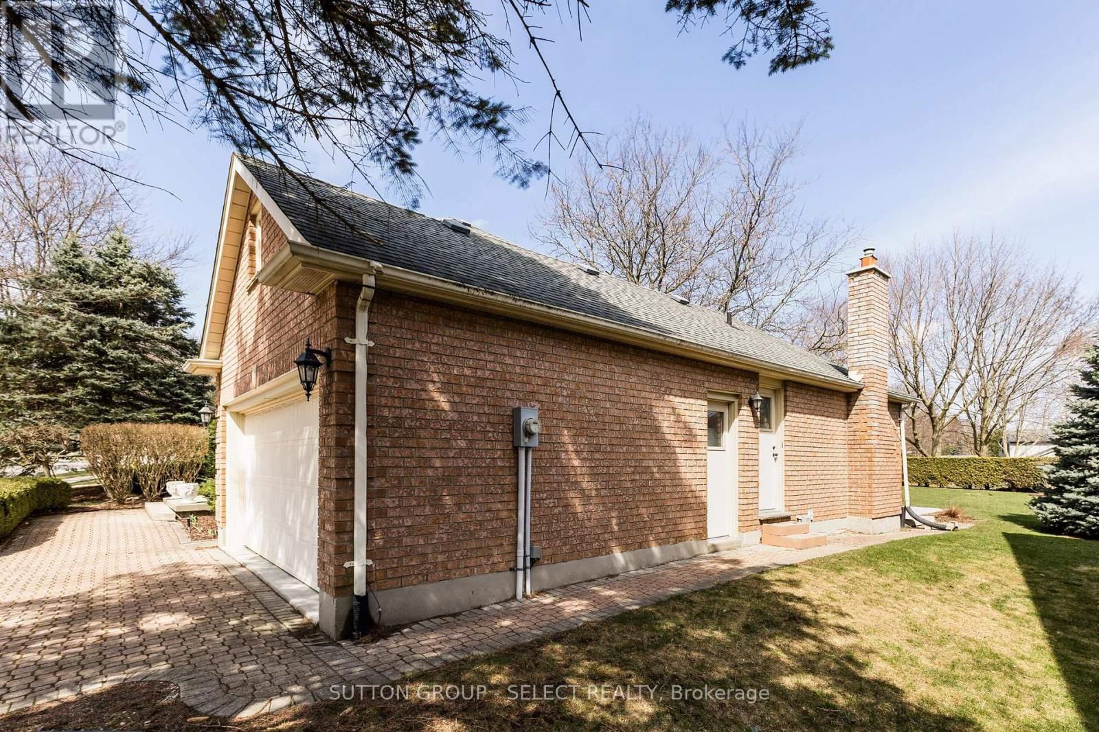 14 NANETTE DRIVE Image 33