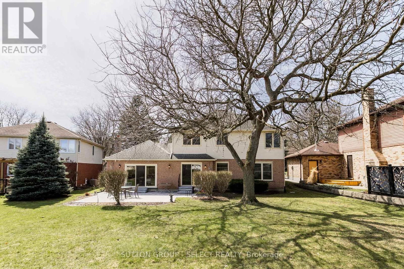 14 NANETTE DRIVE Image 35