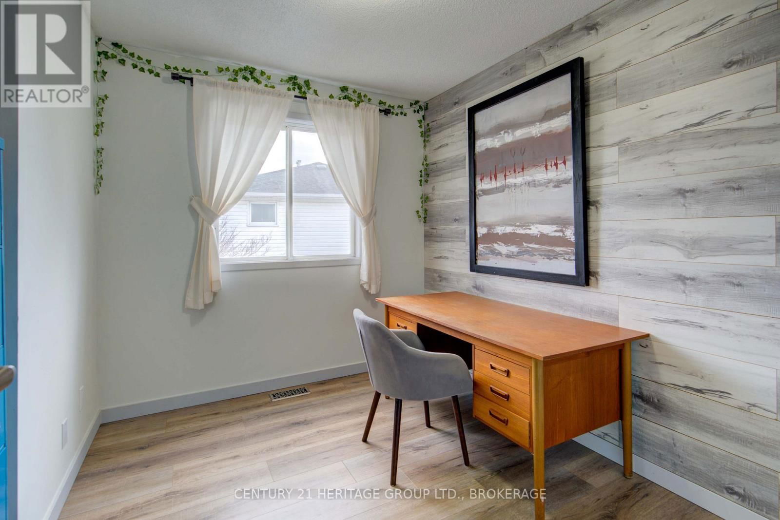 490 GRANDTRUNK AVENUE Image 22