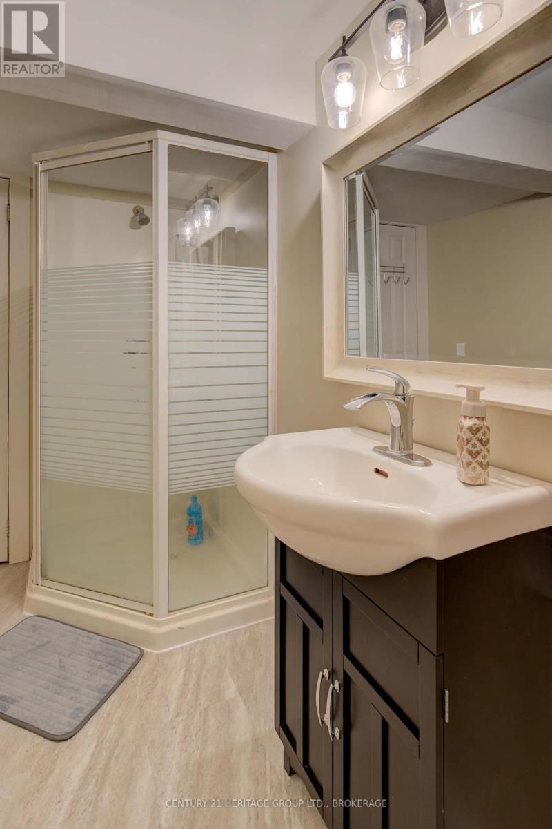 490 GRANDTRUNK AVENUE Image 32
