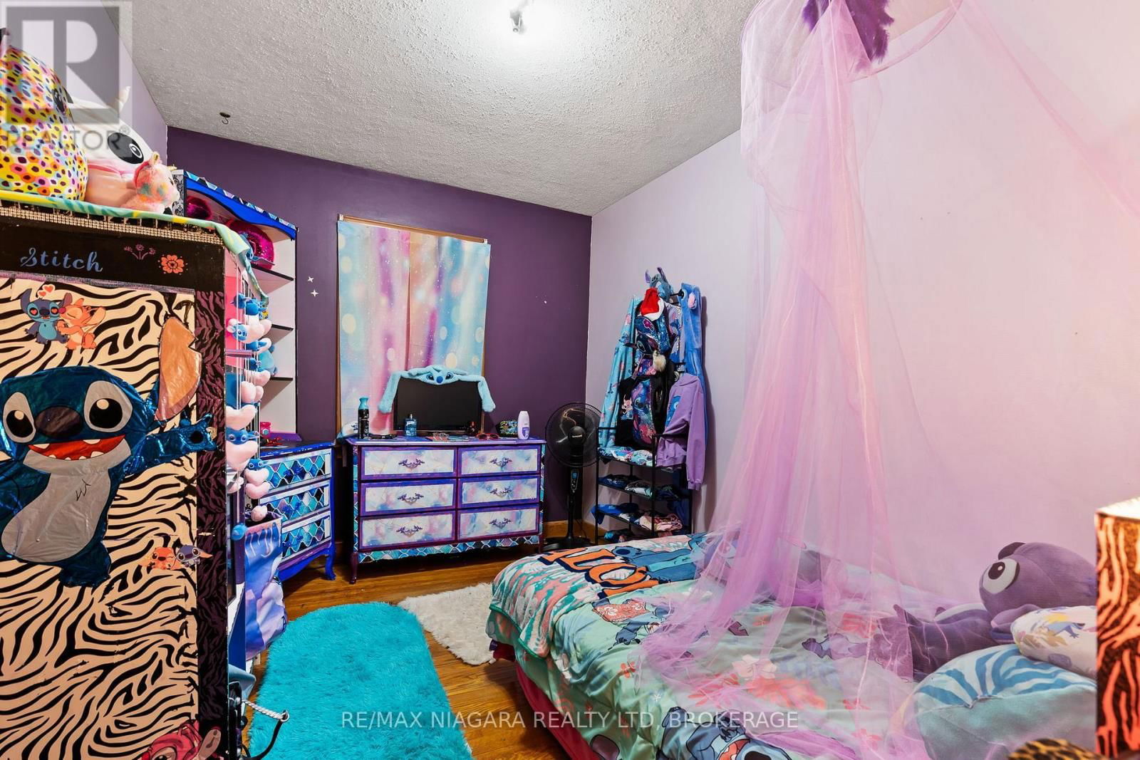 477 BELL STREET Image 15