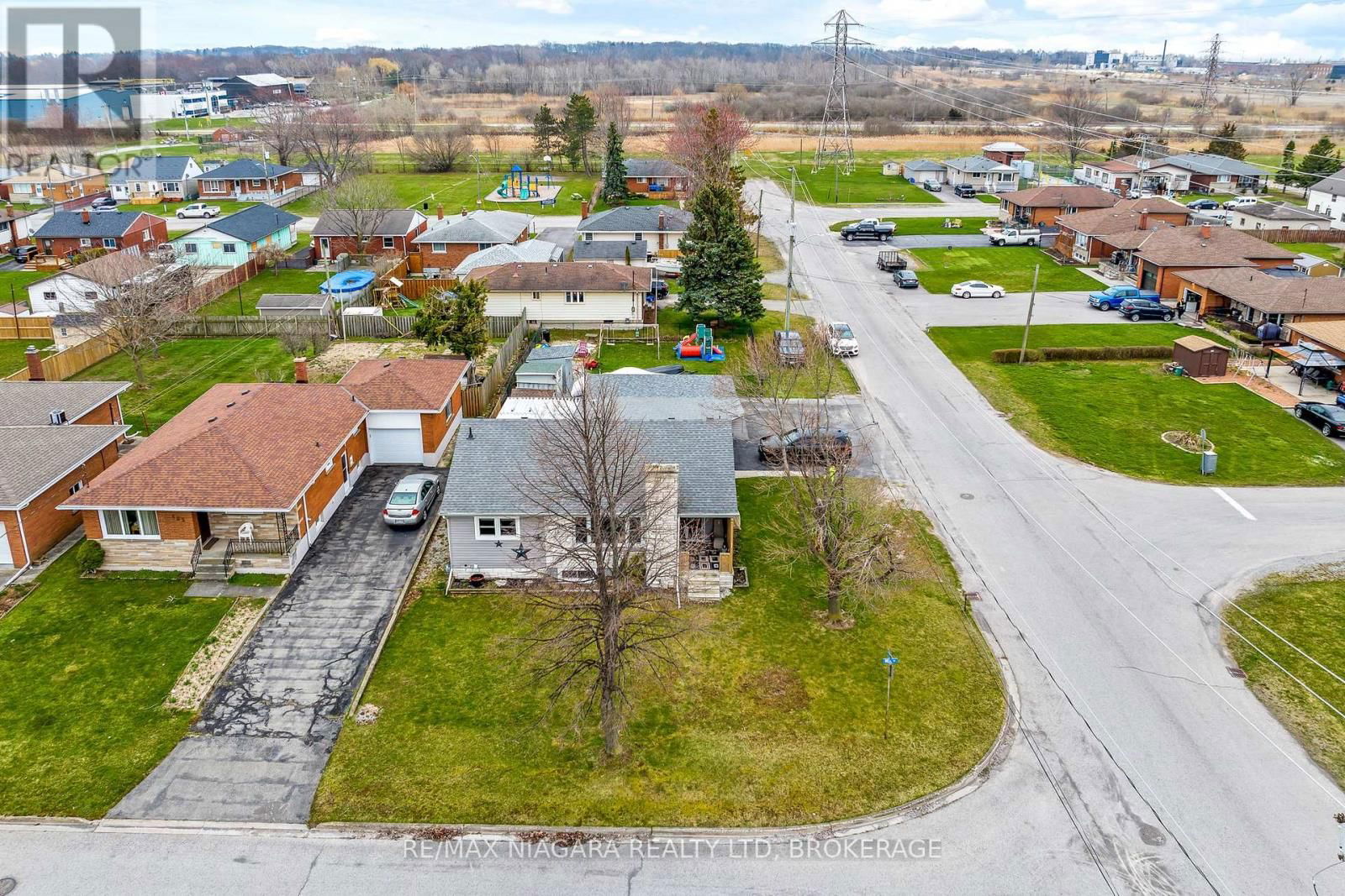 477 BELL STREET Image 2