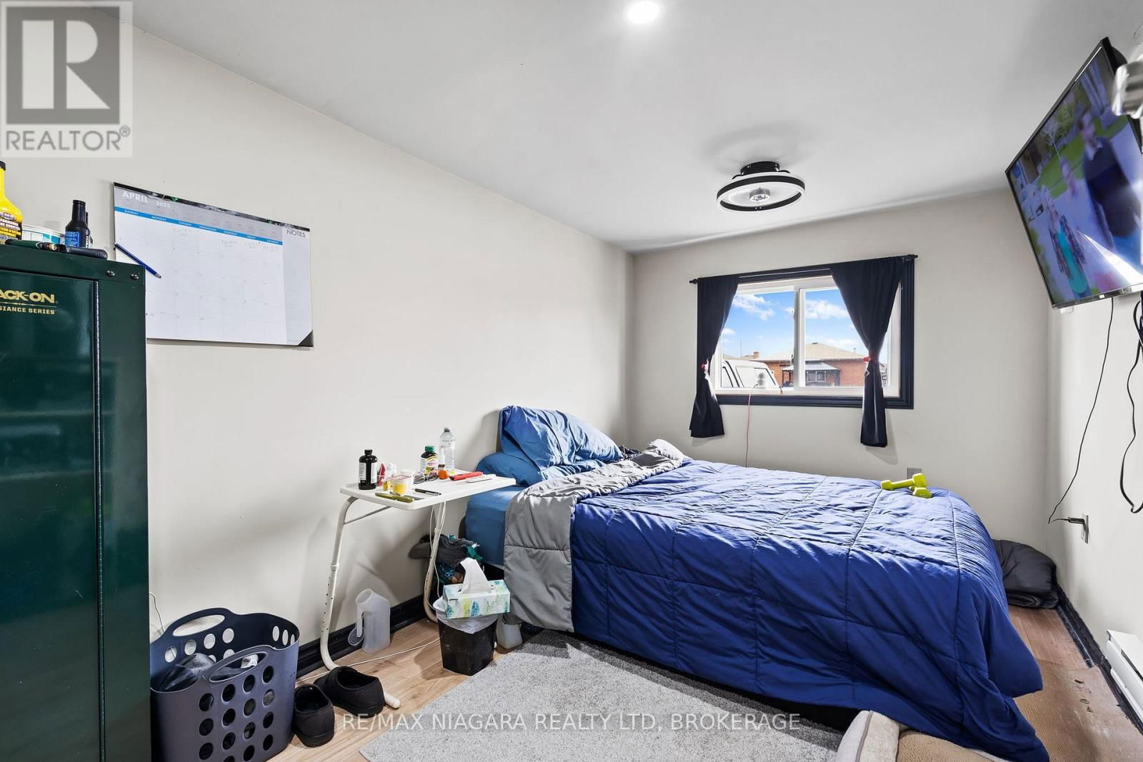 477 BELL STREET Image 37